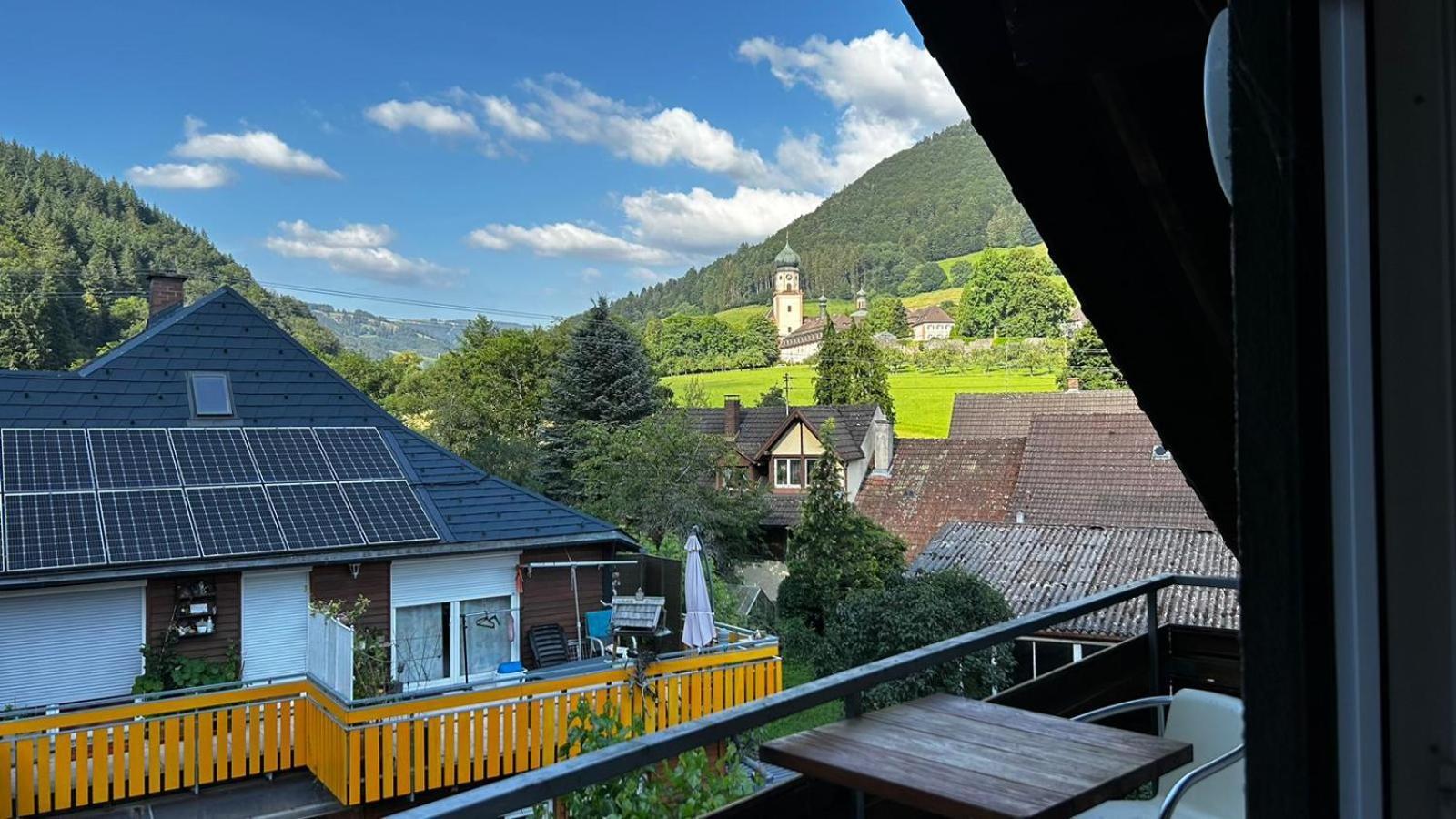 Ferienzimmer Bergblick Münstertal Buitenkant foto